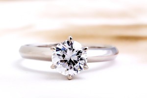 결혼 예물 1캐럿 시그니티 반지 CE-티니육발 다이아몬드 선택 가능
